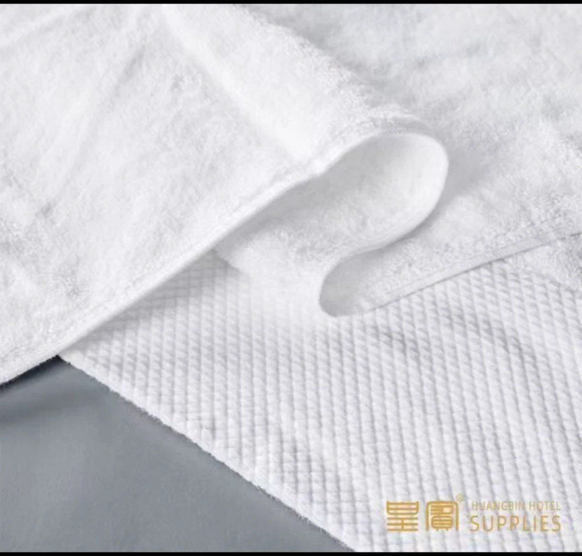 Serviette hôtelière en coton blanc, qualité hôtelière